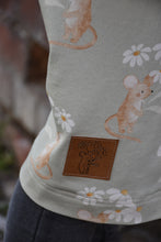 Load image into Gallery viewer, Maus mit Blumen Label
