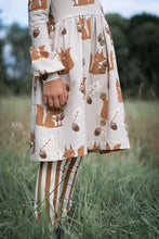 Lade das Bild in den Galerie-Viewer, Stripes caramel Jersey

