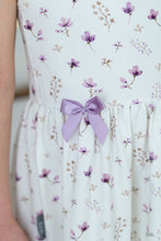 Lade das Bild in den Galerie-Viewer, Spring flowers dusty lavender Jersey
