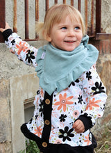 Load image into Gallery viewer, Flowers Maja (white)
