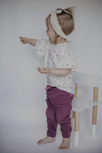 Lade das Bild in den Galerie-Viewer, Spring flowers dusty lavender Jersey

