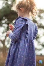 Lade das Bild in den Galerie-Viewer, Spring flowers blue Jersey
