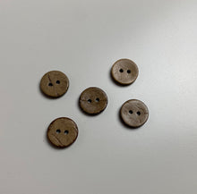 Lade das Bild in den Galerie-Viewer, Set Kokosknöpfe (verschiedene Größen)
