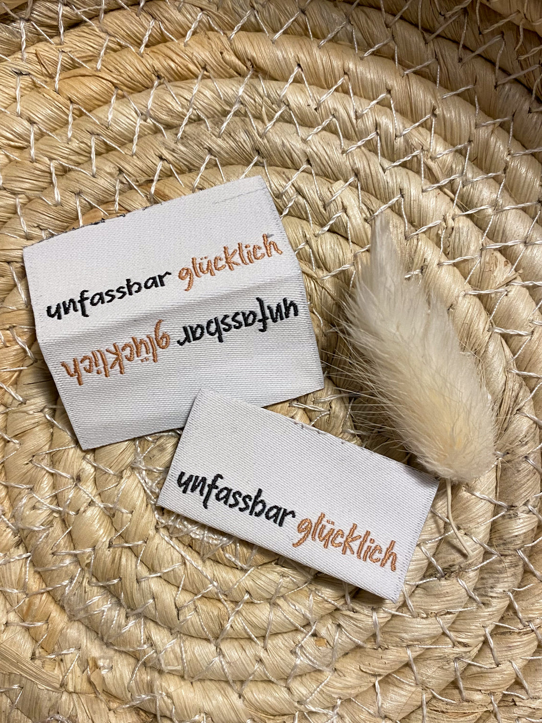 unfassbar glücklich Web Label