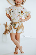 Lade das Bild in den Galerie-Viewer, Stripes cream/tan Jersey
