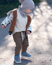 Lade das Bild in den Galerie-Viewer, Knight cream Jersey
