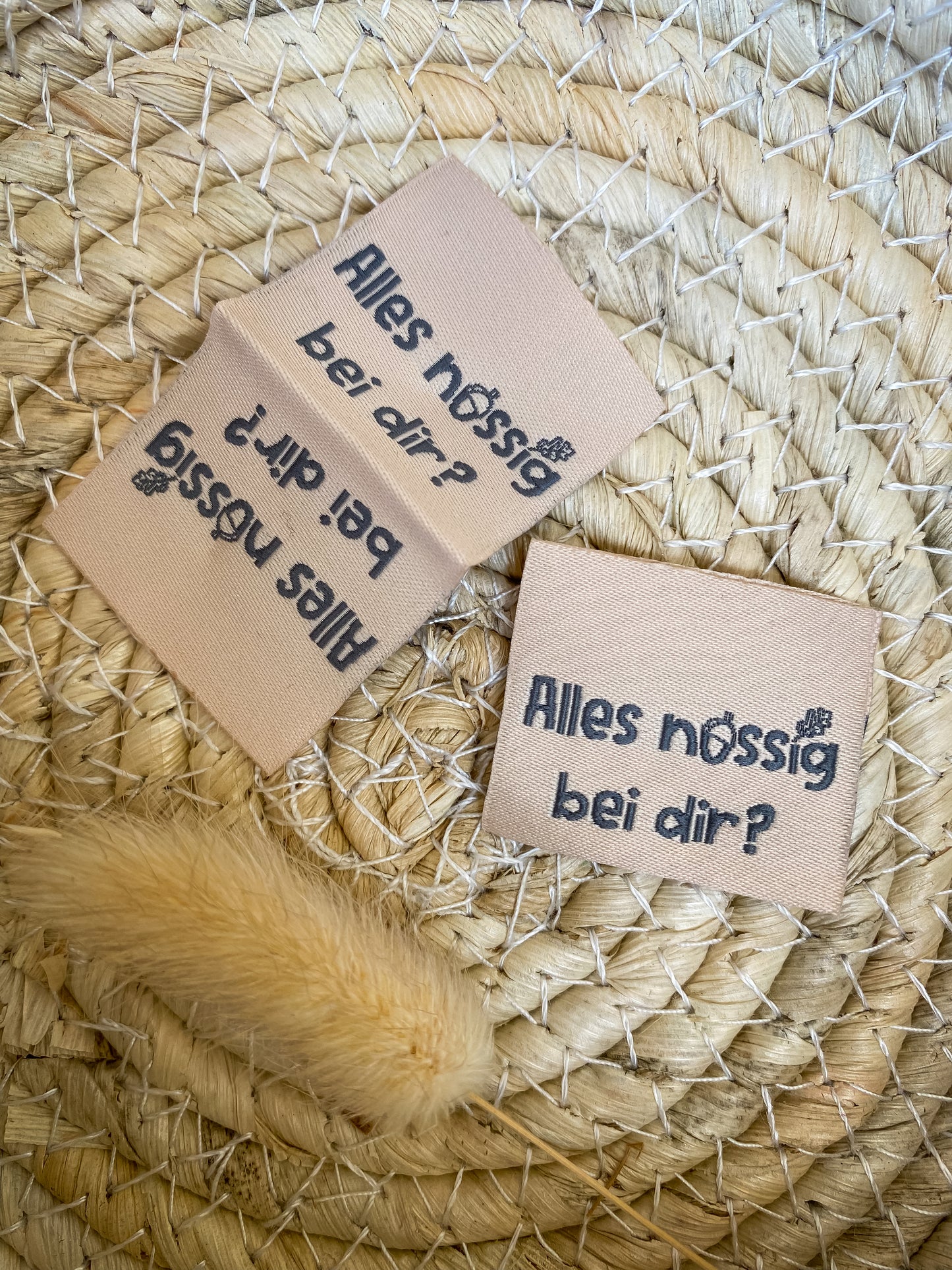 Alles nussig bei dir? Label