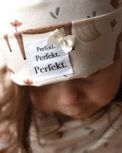 Lade das Bild in den Galerie-Viewer, Perfekt, Perfekt, Perfekt  Web Label
