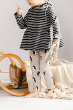 Lade das Bild in den Galerie-Viewer, Streifen dark grey-white Jersey

