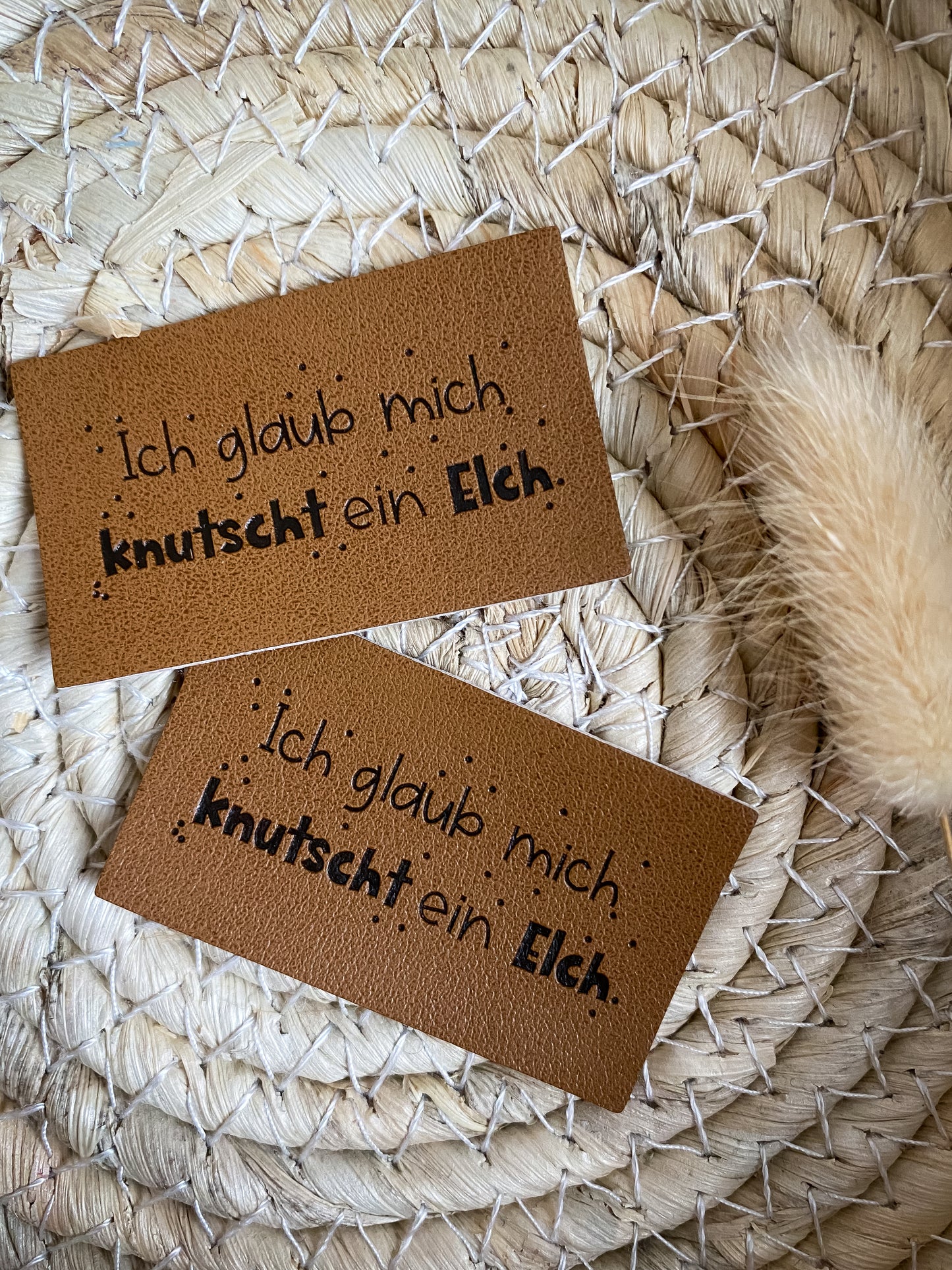 Ich glaub mich knutscht ein Elch Label