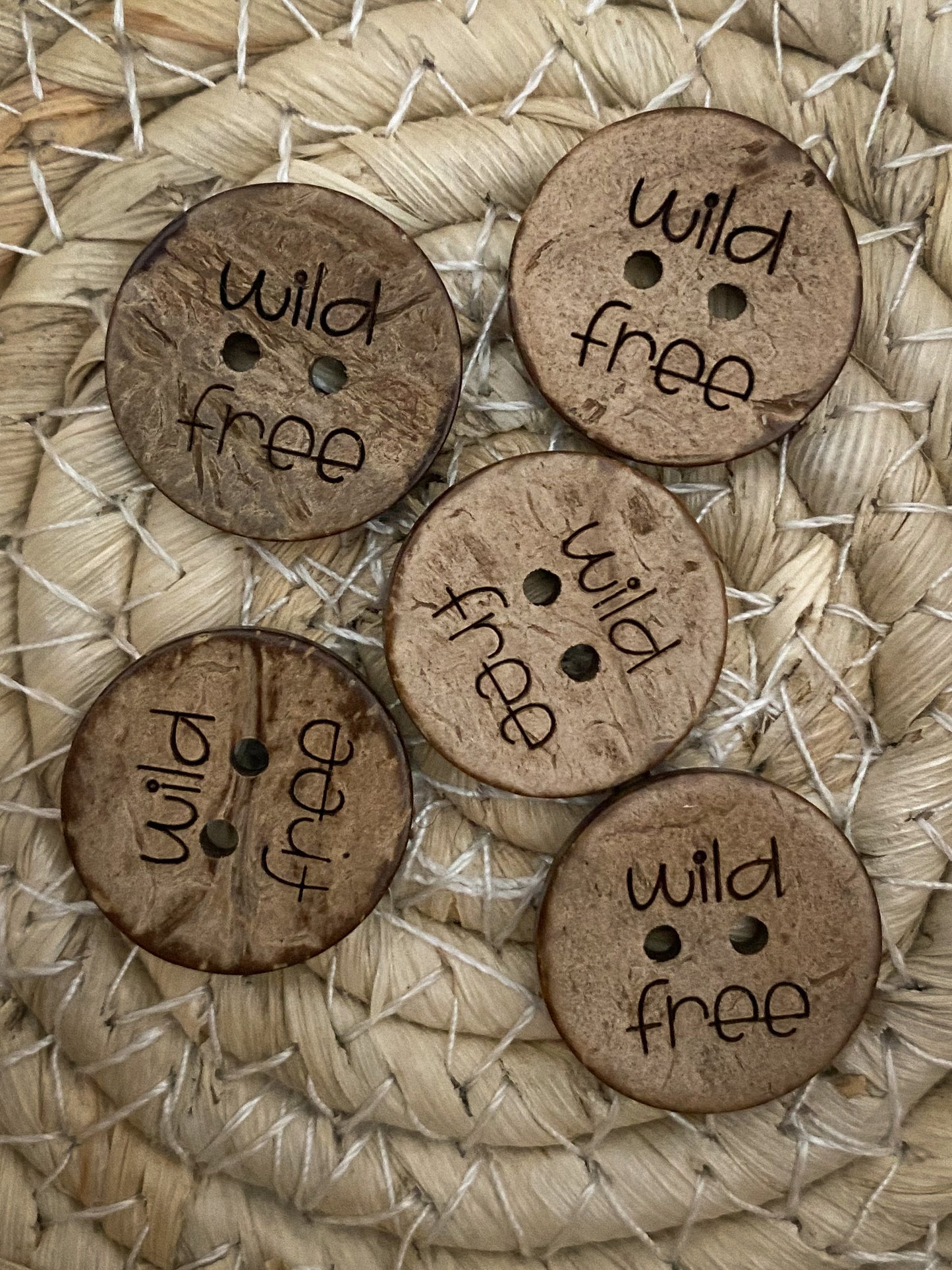 Knopf wild & free