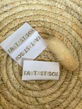 Lade das Bild in den Galerie-Viewer, Fantastisch Web Label
