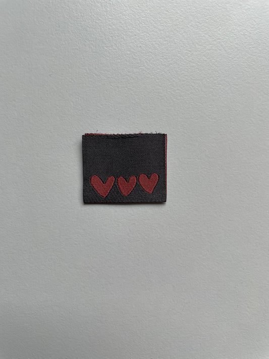 3 Herzen Label