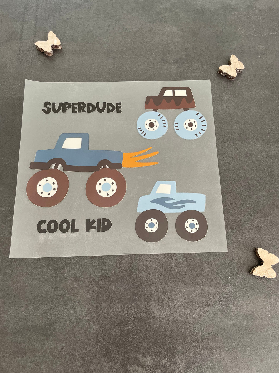 Monstertrucks Bügelbild groß