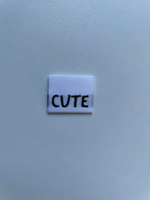 Lade das Bild in den Galerie-Viewer, Cute Label
